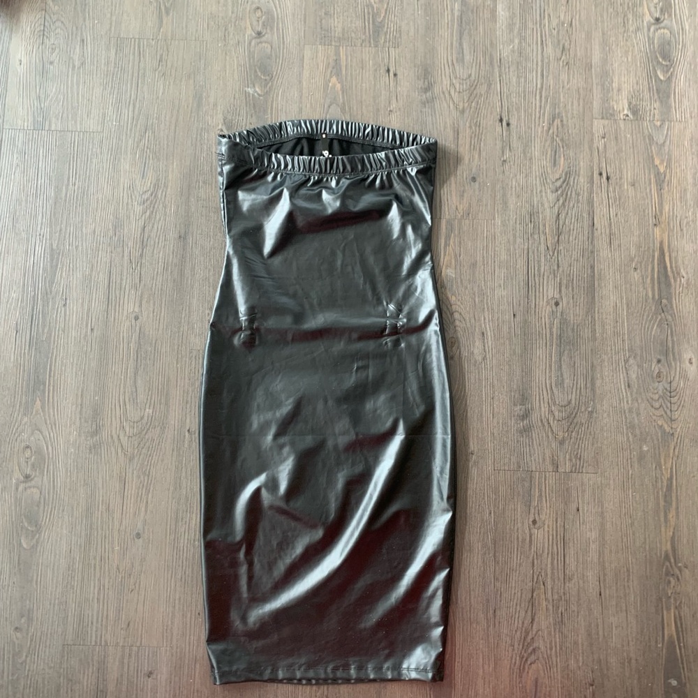 K Too Vinyl Dress - Picture 2 of 2